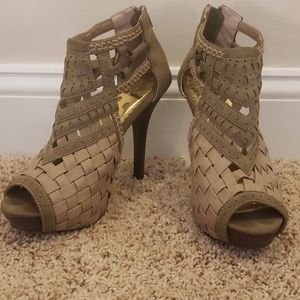 Canvas criss cross sandals